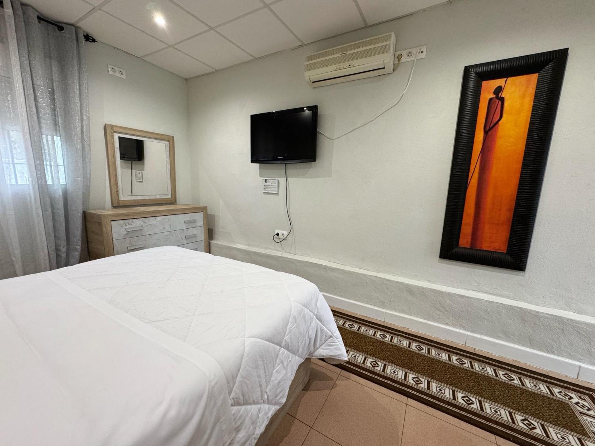 Hostal El Brillante - Alojamientos El Duque Cordoue Extérieur photo