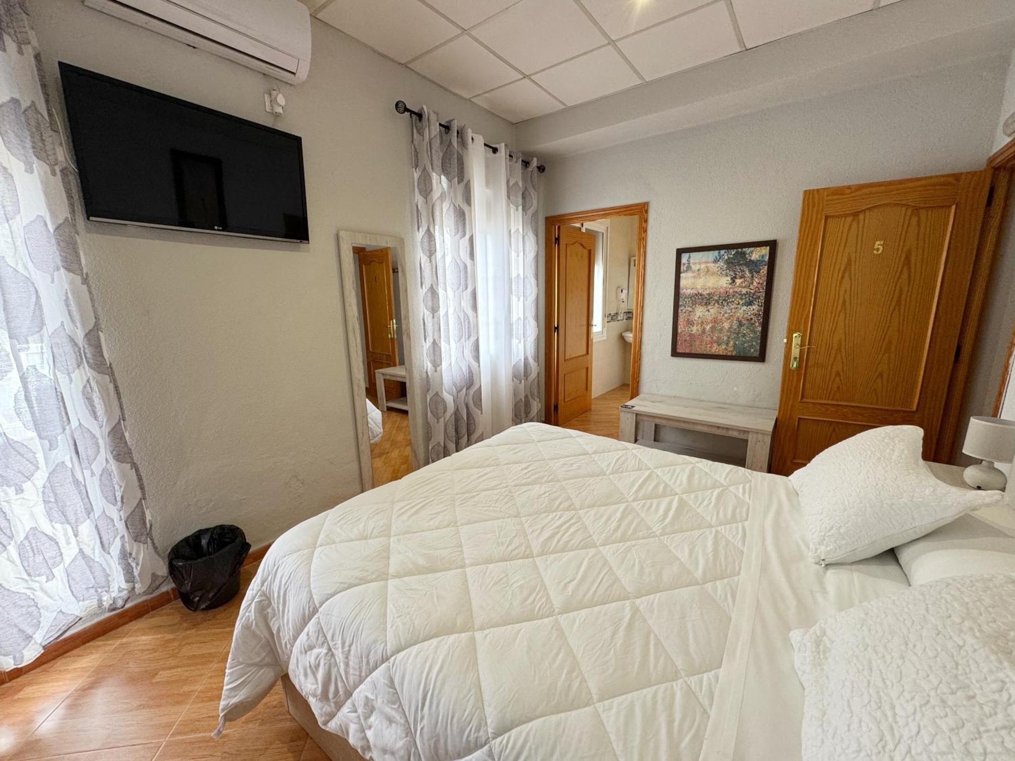 Hostal El Brillante - Alojamientos El Duque Cordoue Chambre photo